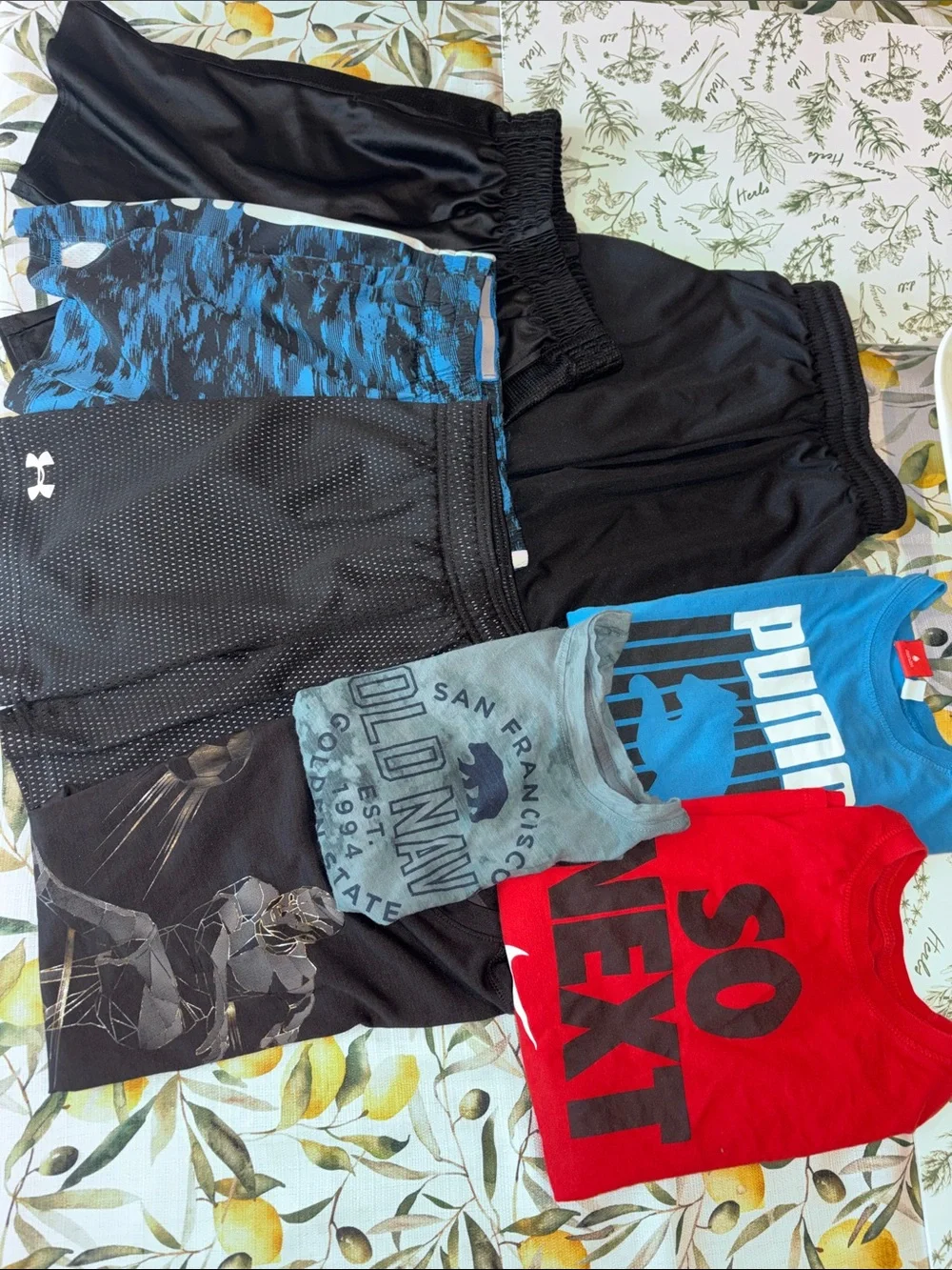Youth Boys 8pc Activewear Lot - Nike Puma Under Armour Old Navy sz 6-8